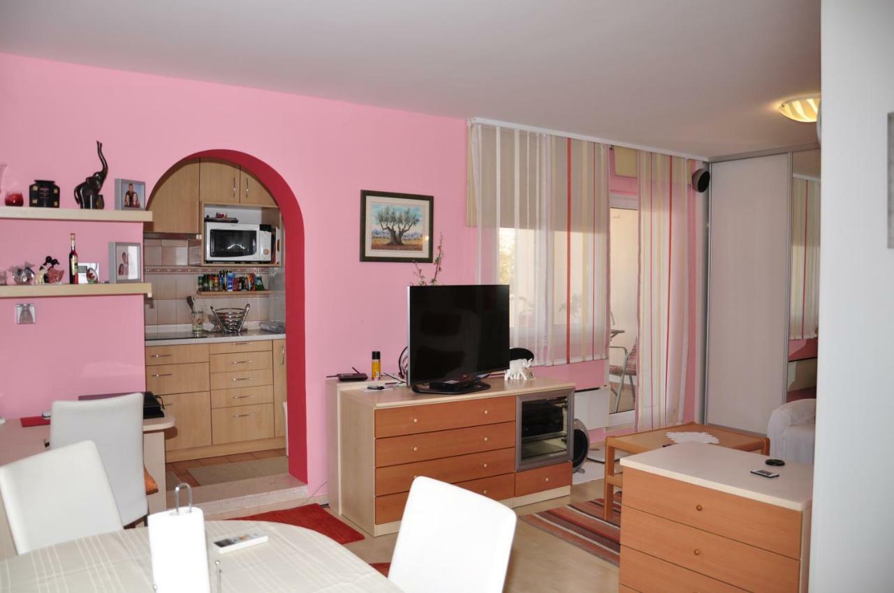 Bm Apartments Сплит Екстериор снимка
